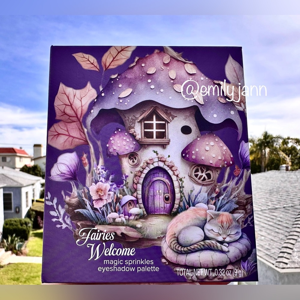 Fairy🍄Eyeshadow Palette - Picture 4 of 7